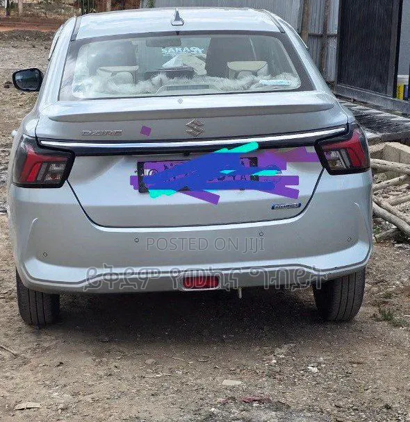 Suzuki Dzire 2025 Silver