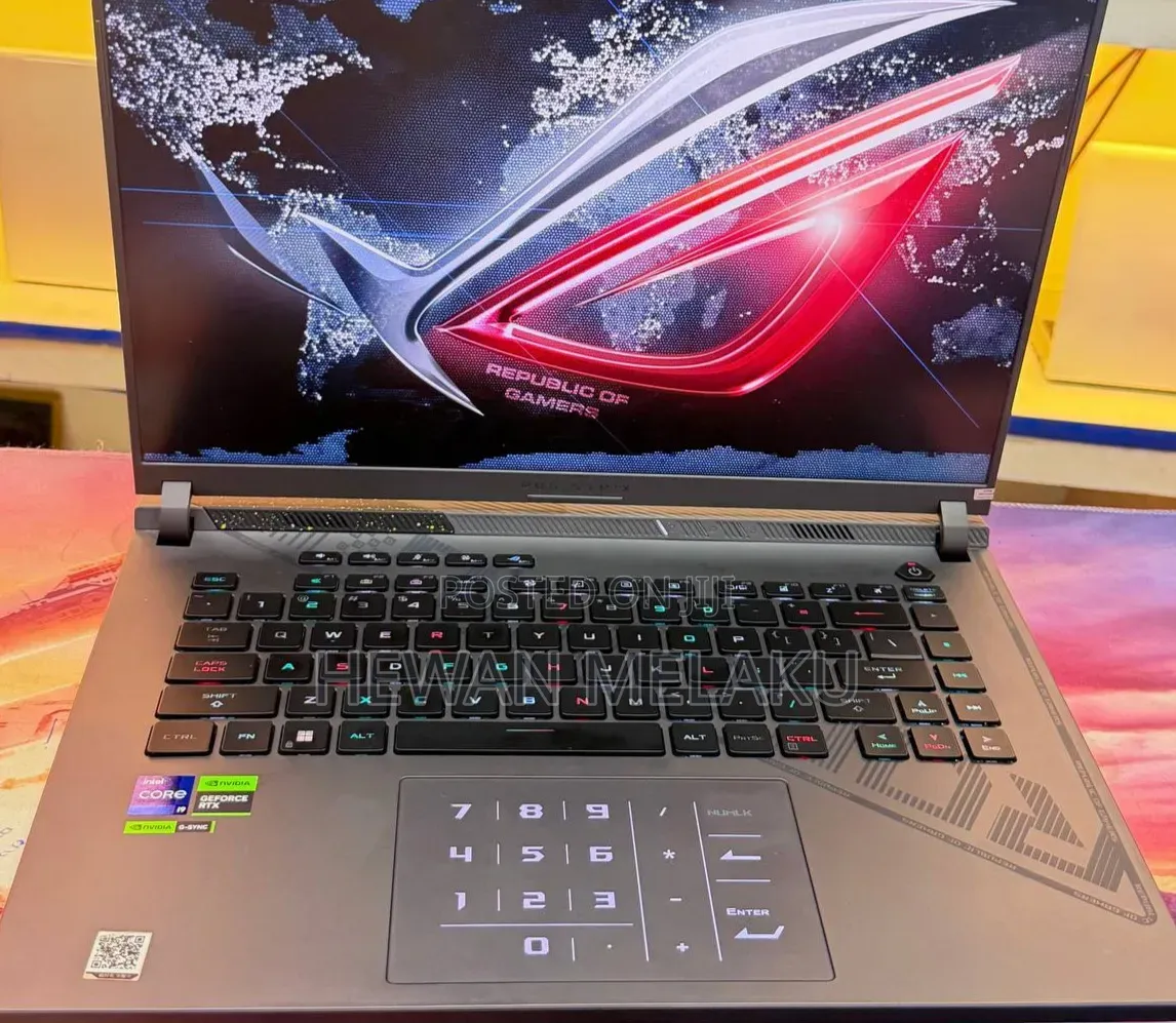 New Laptop Asus ROG Strix G15 16GB Intel Core i9 SSD 1T