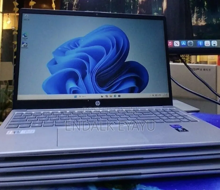 New Laptop HP Stream Notebook 16GB Intel Core i7 SSD 1T