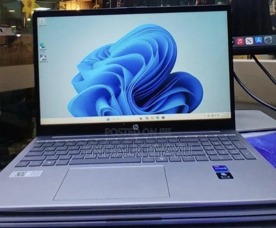 New Laptop HP Stream Notebook 16GB Intel Core i7 SSD 1T