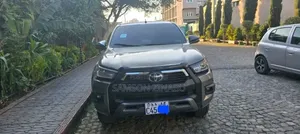 Toyota Hilux 2021 Gray