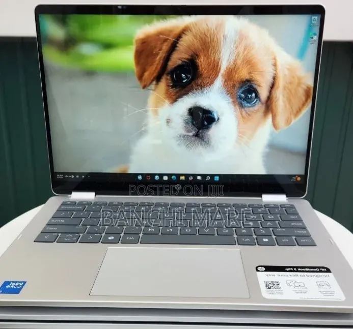 New Laptop HP OmniBook 5 14" 8GB Intel Core 5 SSD 512GB