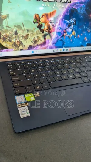 Laptop Asus Zenbook Duo 8GB Intel Core i7 SSD 512GB