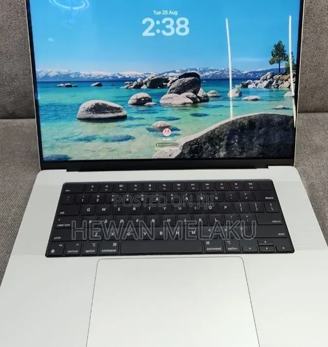 New Laptop Apple MacBook Pro 2021 M1 16GB Apple M1 SSD 1T