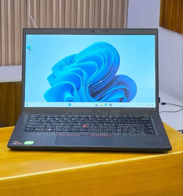 New Laptop Lenovo ThinkPad T14 G4 16GB AMD Ryzen 7 SSD 512GB