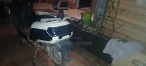 Piaggio Scooter 2021 White