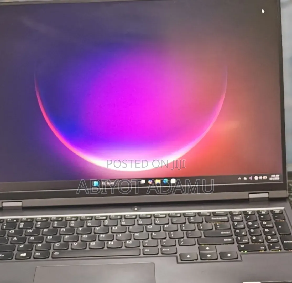 New Laptop Lenovo Legion 5 16GB AMD Ryzen 7 SSD 512GB