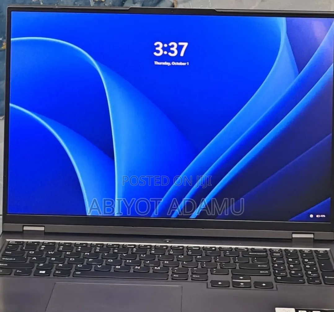 New Laptop Lenovo Legion 5 16GB AMD Ryzen 7 SSD 512GB