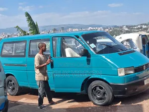 Volkswagen Transporter 1997 Green