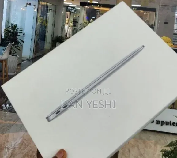 New Laptop Apple MacBook Air 8GB Apple M1 SSD 256GB
