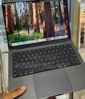 New Laptop Apple MacBook Pro 2023 M3 Pro 18GB Apple M3 Pro SSD 512GB