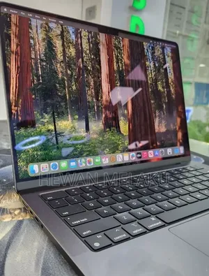 New Laptop Apple MacBook Pro 2023 M3 Pro 18GB Apple M3 Pro SSD 512GB
