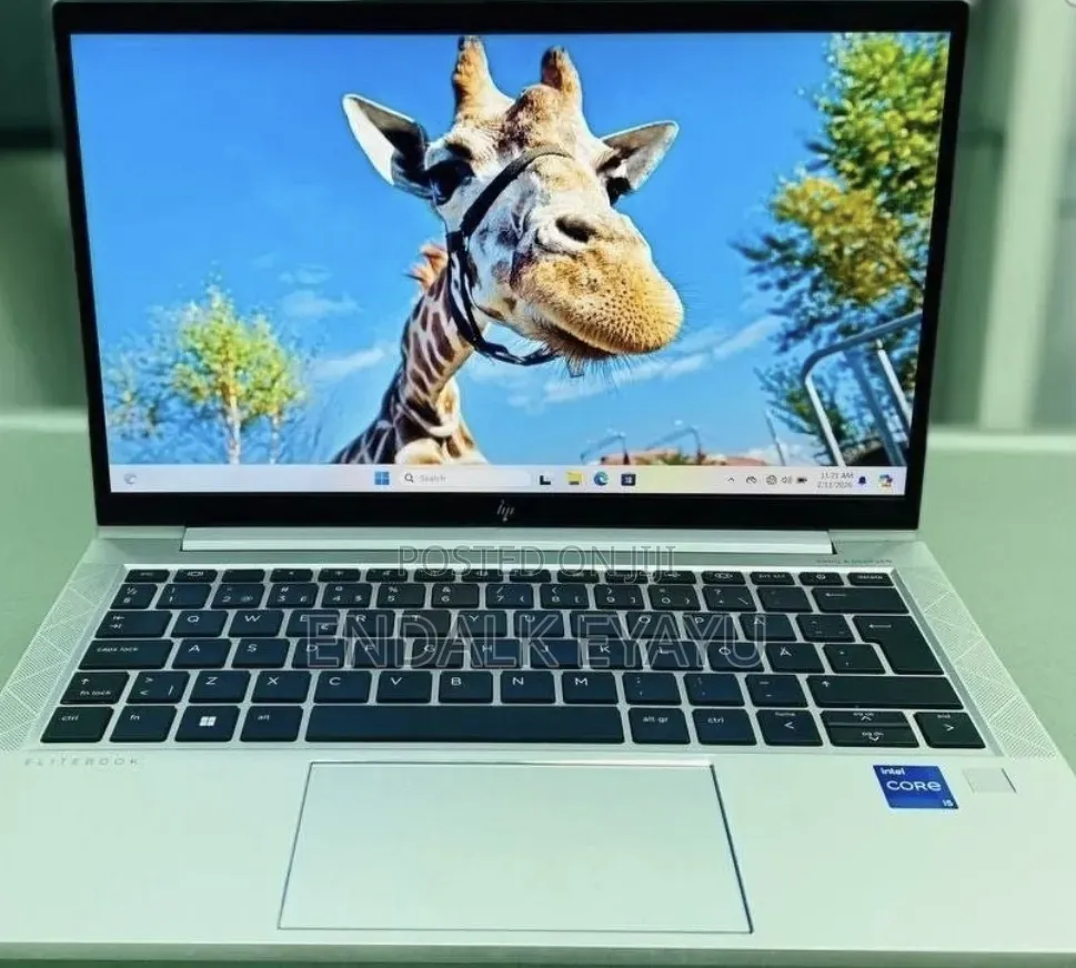New Laptop HP EliteBook 830 G8 16GB Intel Core i5 SSD 512GB