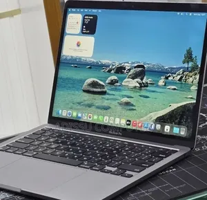 New Laptop Apple MacBook Pro 2022 M2 16GB Apple M2 SSD 256GB