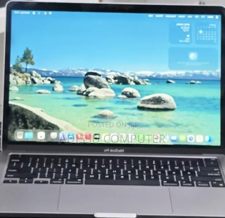 New Laptop Apple MacBook Pro 2022 M2 16GB Apple M2 SSD 256GB