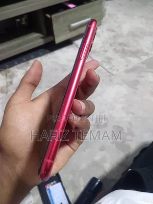Apple iPhone 11 64 GB Red