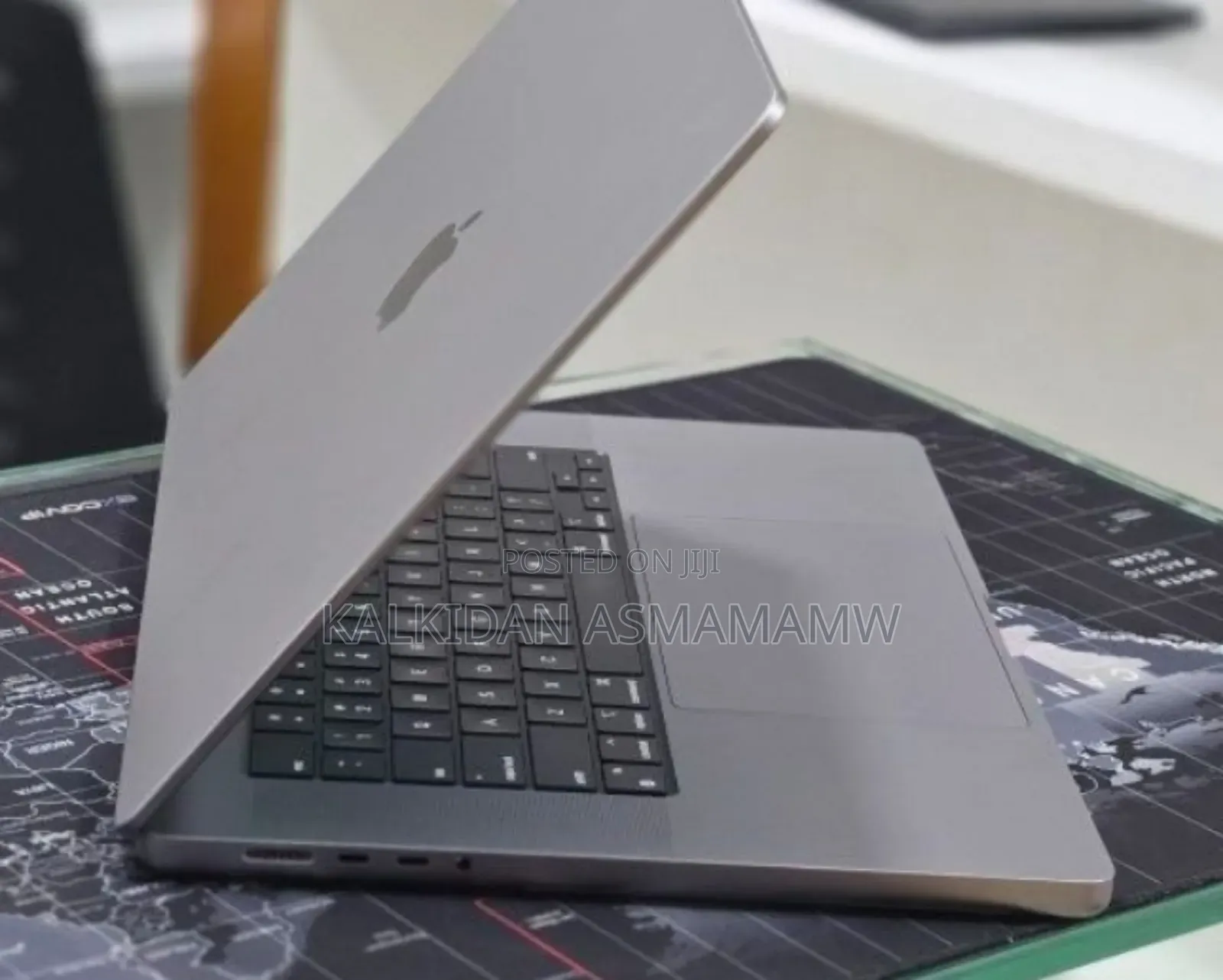 New Laptop Apple MacBook Pro 2023 M2 16GB Apple M2 SSD 512GB