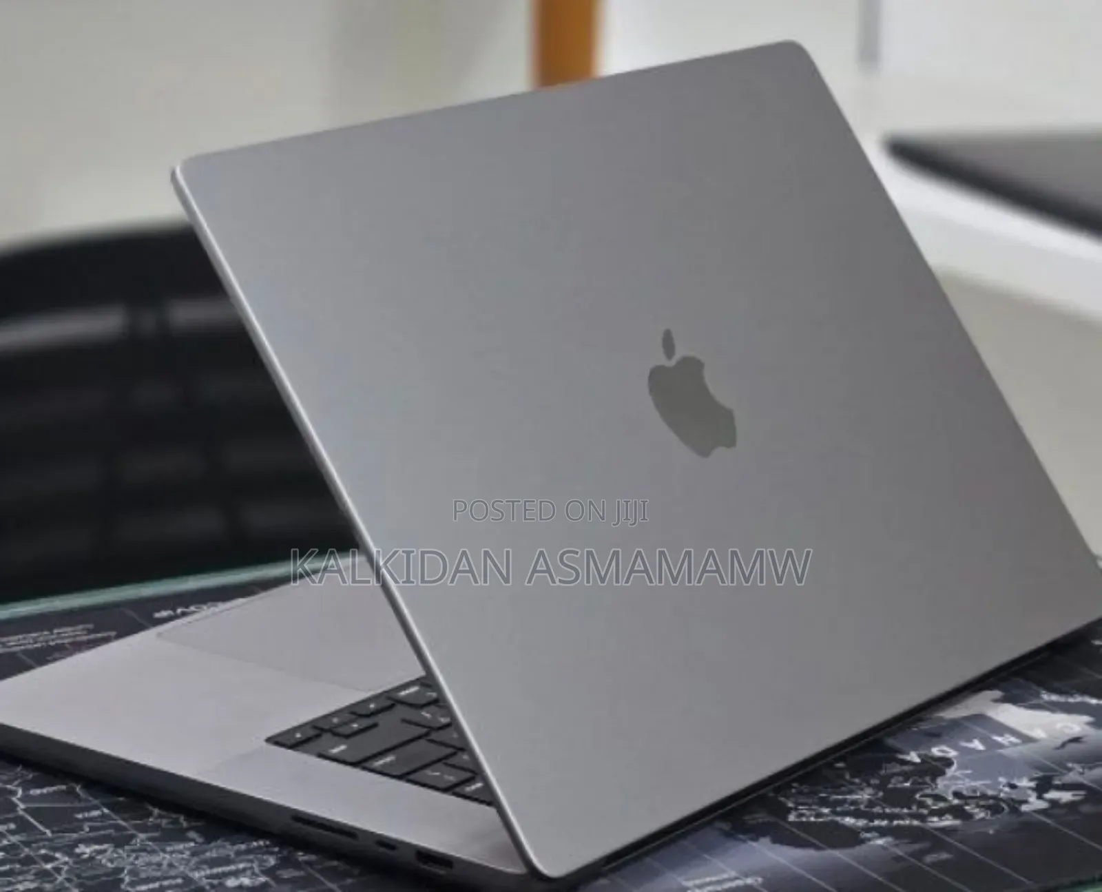 New Laptop Apple MacBook Pro 2023 M2 16GB Apple M2 SSD 512GB
