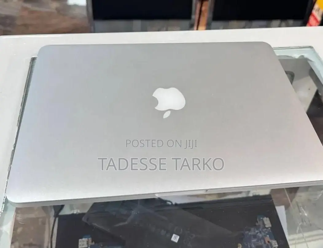 New Laptop Apple MacBook Air 2015 16GB Intel Core i5 SSD 256GB