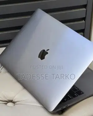 New Laptop Apple MacBook Pro 2019 16GB Intel Core i5 SSD 512GB