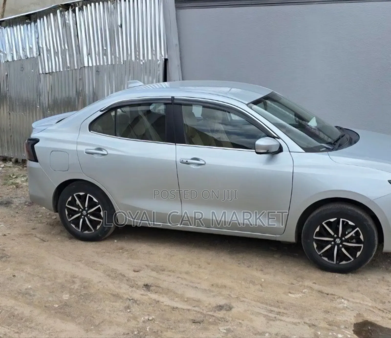 Suzuki Dzire 2025 Silver