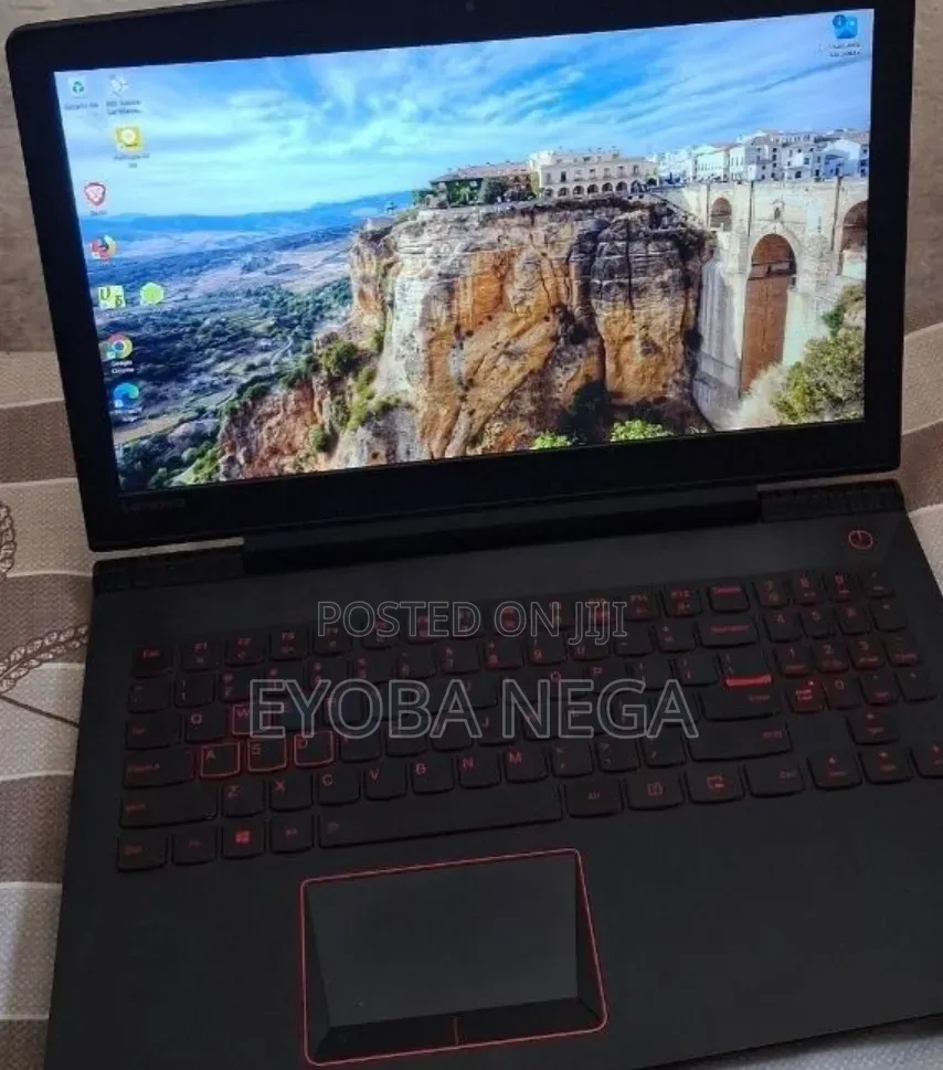Laptop Lenovo IdeaPad 110S 16GB Intel Core i7 HDD+SSD 1.5T