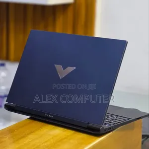 New Laptop HP Victus 15 16GB Intel Core i5 SSD 512GB