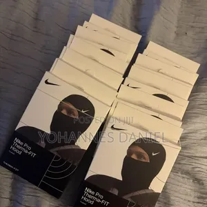 Nike Pro Ski Mask – Sports Balaclava & Neck Cover