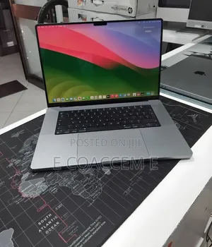 New Laptop Apple MacBook 16GB SSD 512GB