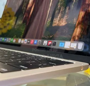 New Laptop Apple MacBook Air 2025 M4 16GB Apple M4 SSD 512GB