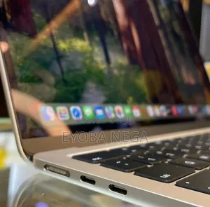 New Laptop Apple MacBook Air 2025 M4 16GB Apple M4 SSD 512GB