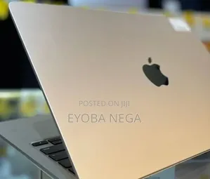 New Laptop Apple MacBook Air 2025 M4 16GB Apple M4 SSD 512GB