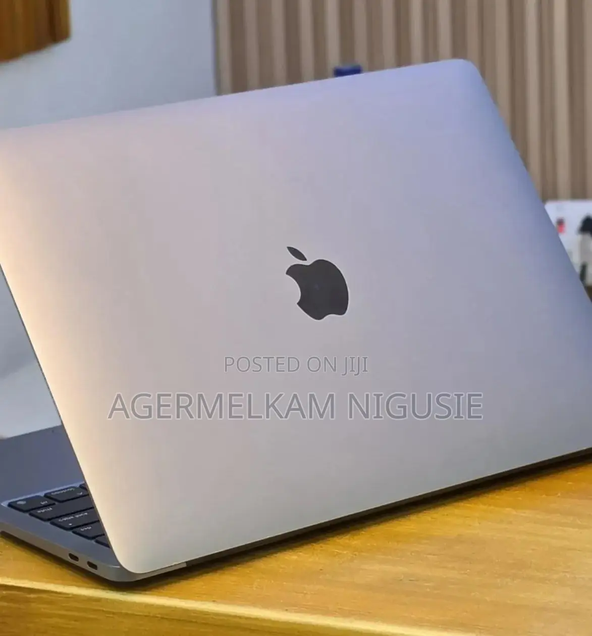 New Laptop Apple MacBook Air 2023 M2 16GB Intel Core i5 SSD 512GB
