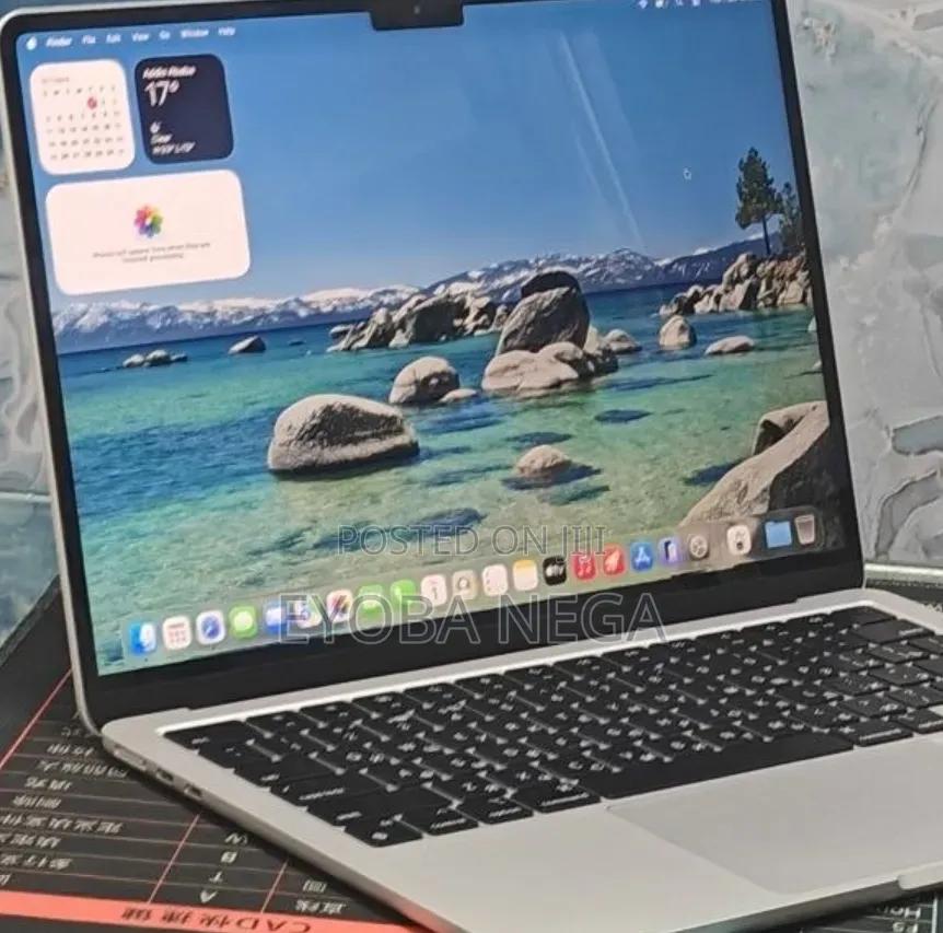 New Laptop Apple MacBook Air 2022 M2 8GB Apple M2 SSD 256GB