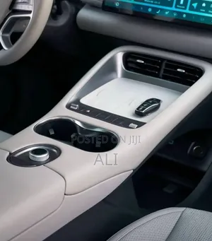 New BYD Sealion 06 EV 2025 Off white