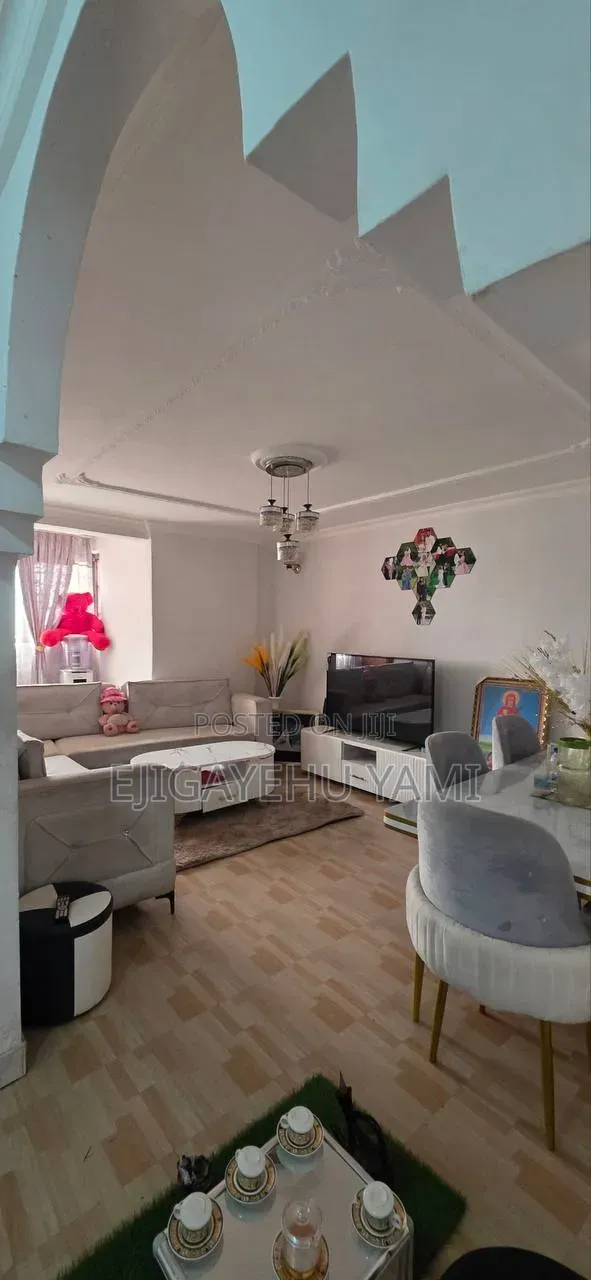Furnished 3bdrm Condo in Condominium, Bole for sale