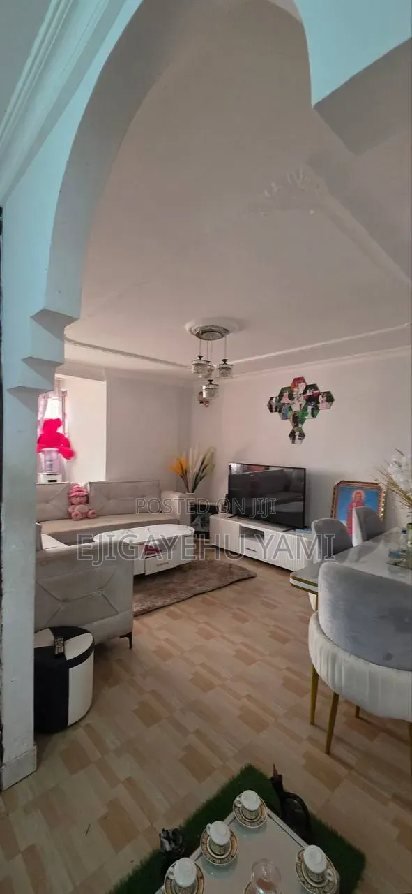 Furnished 3bdrm Condo in Condominium, Bole for sale