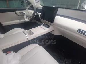 New Changan Nevo Q07 2026 Off white