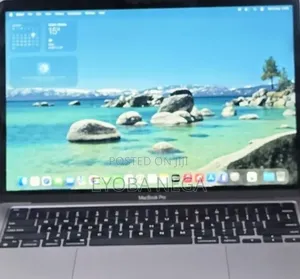 New Laptop Apple MacBook Pro 2022 M2 16GB Apple M2 SSD 256GB