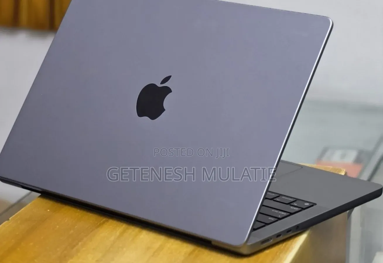 New Laptop Apple MacBook Pro 2021 M1 32GB Apple M1 Pro SSD 512GB
