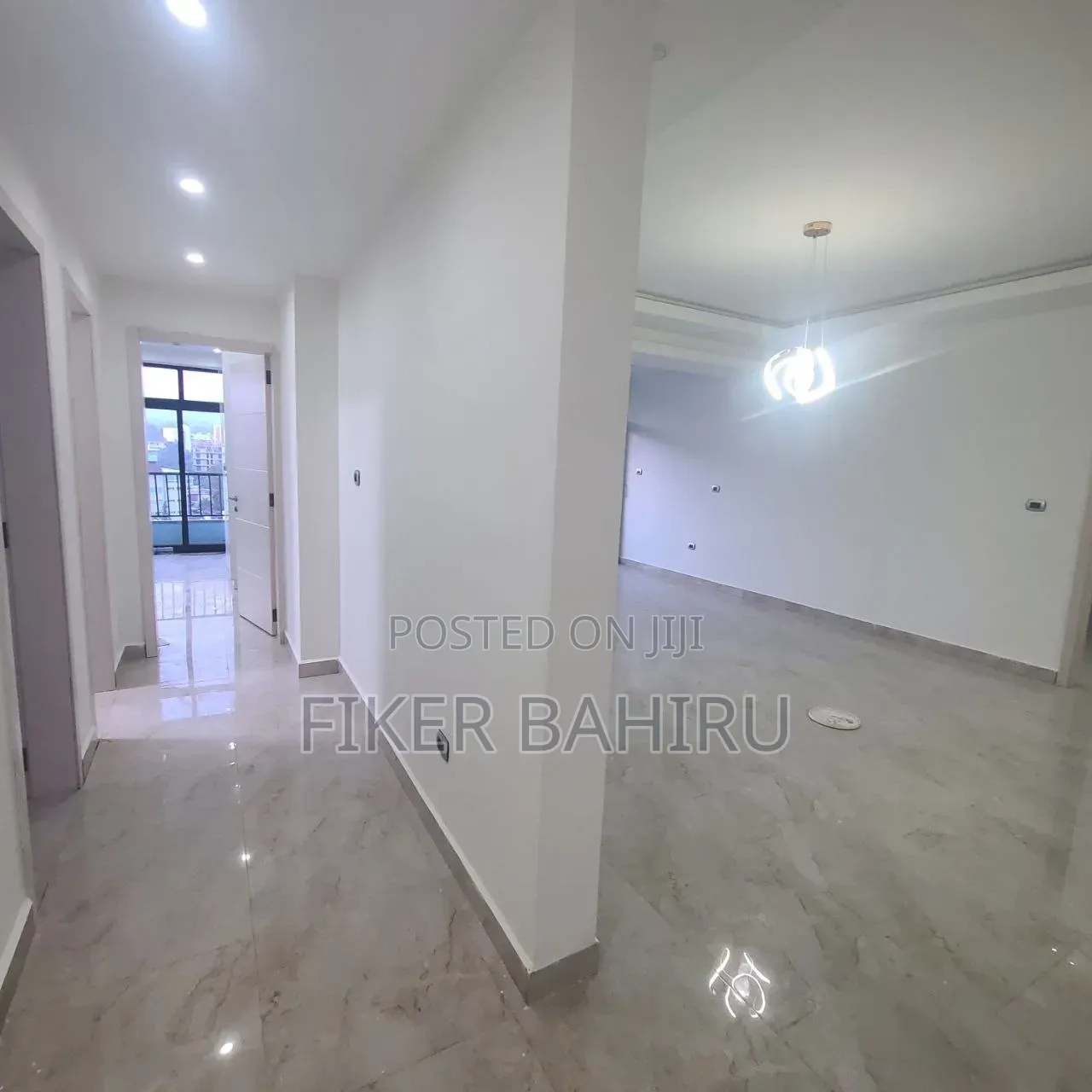 5bdrm Apartment in Addis Abeba, Kirkos for rent