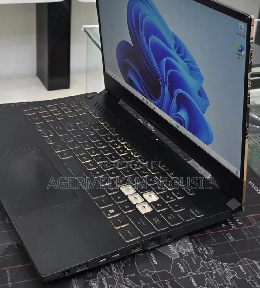 New Laptop Asus TUF Dash F15 16GB Intel Core i7 SSD 512GB