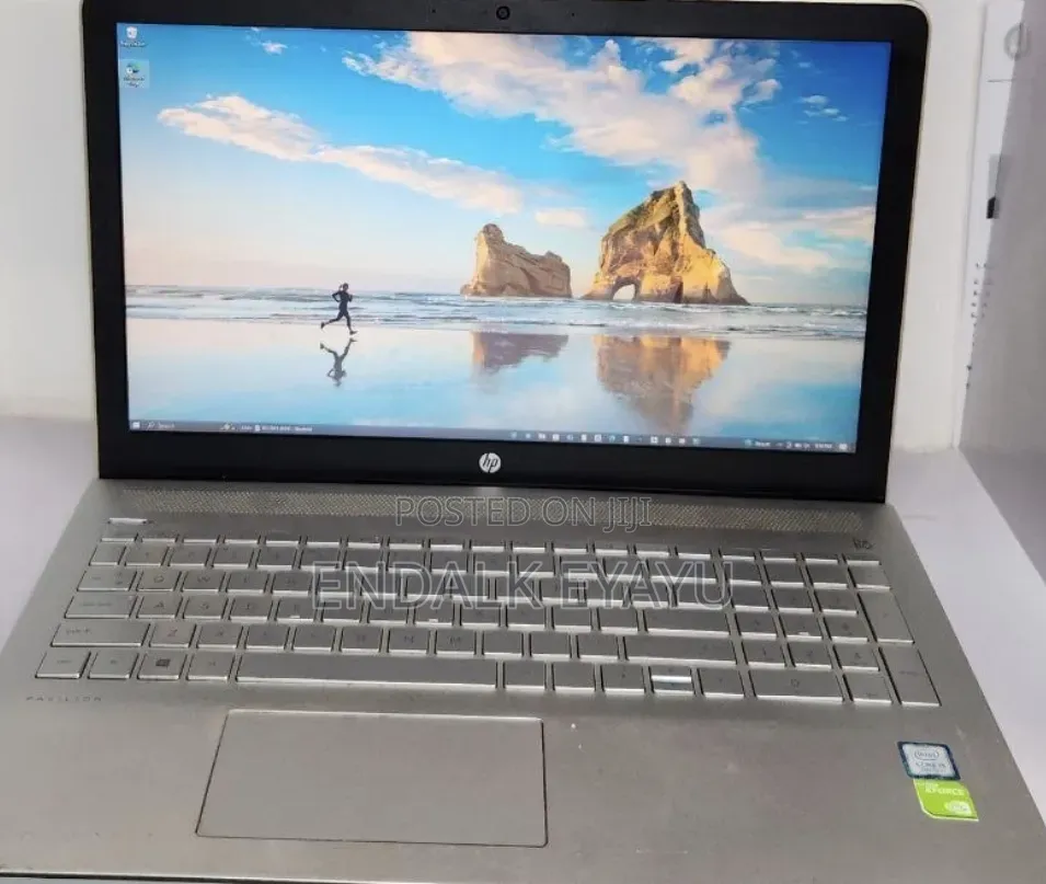New Laptop HP Pavilion 15 8GB Intel Core i5 HDD 1T