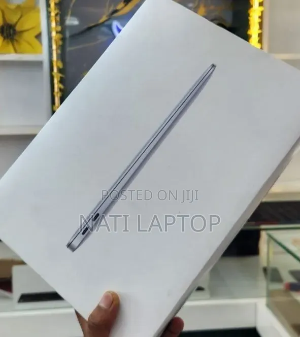 New Laptop Apple MacBook Air 2020 M1 8GB Apple M1 SSD 256GB