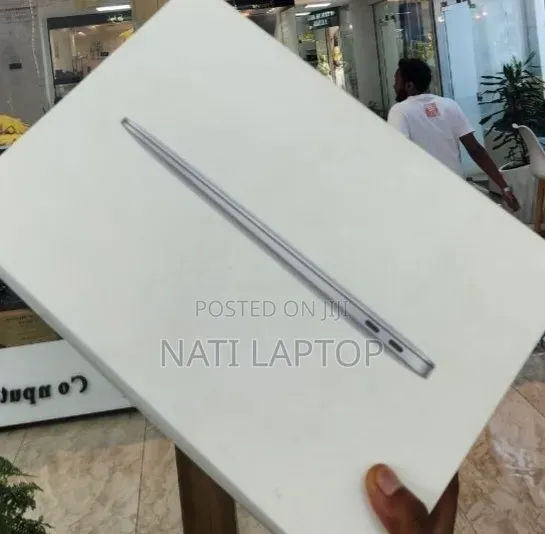New Laptop Apple MacBook Air 2020 M1 8GB Apple M1 SSD 256GB