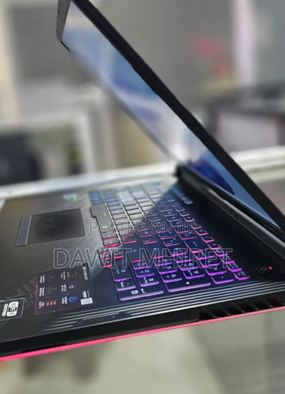 New Laptop Asus ROG Strix G17 32GB Intel Core i7 SSD 1T