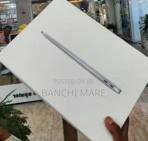 New Laptop Apple MacBook Air 2020 M1 8GB Apple M1 SSD 256GB