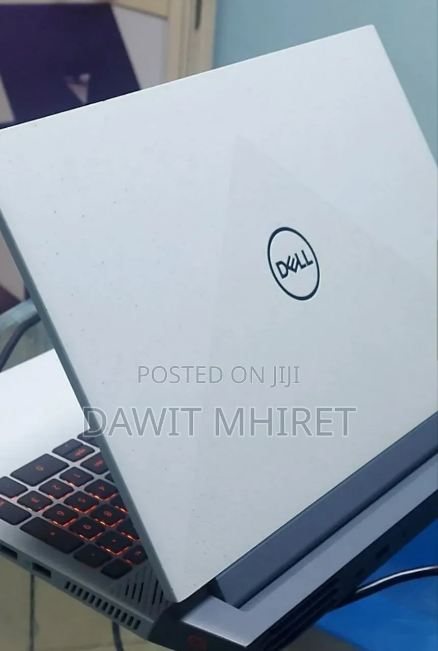 New Laptop Dell G15 5510 16GB AMD Ryzen 5 SSD 512GB