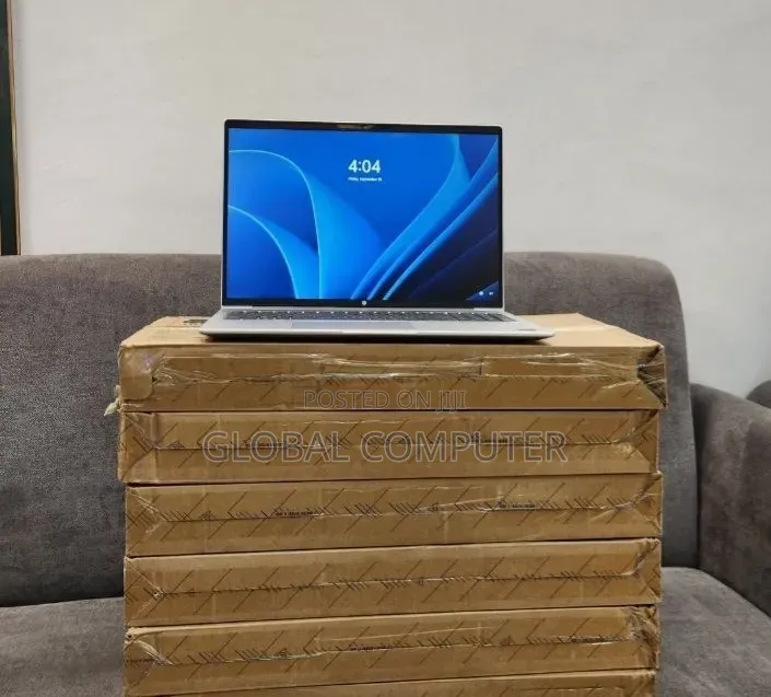 New Laptop HP ProBook 460 G11 16GB Intel Core i7 SSD 512GB
