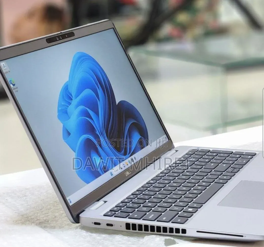 New Laptop Dell Latitude 5540 16GB Intel Core i7 SSD 512GB